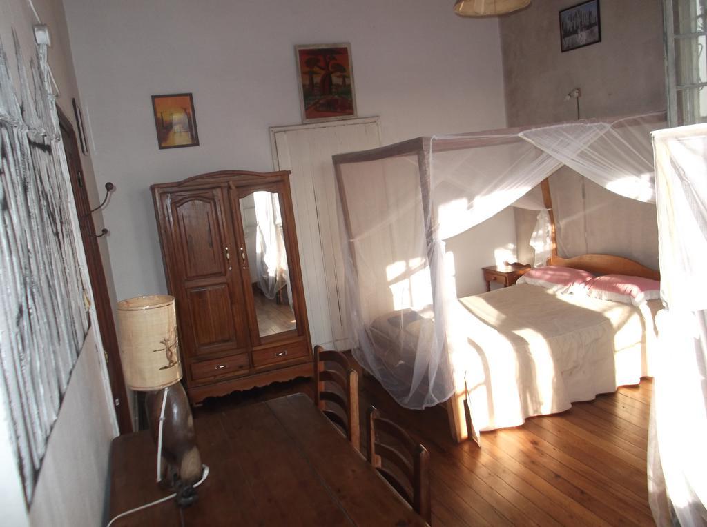 Le Karthala Chambres D'Hotes Antananarivo Ruang foto